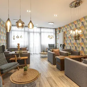 Garner By Ihg Brémy
